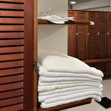 Daire Sofia, Golf Club Formigine